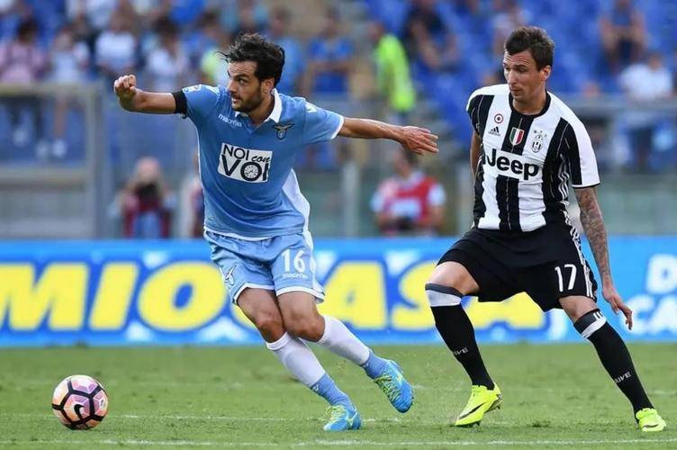 世俱杯分组-战术反击，带领球队集体突围胜利