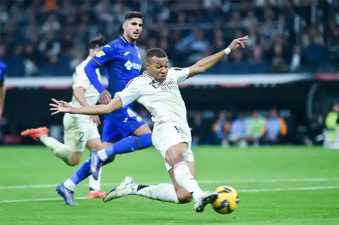 关于马竞主场逼平皇家社会，争冠前途堪忧的信息