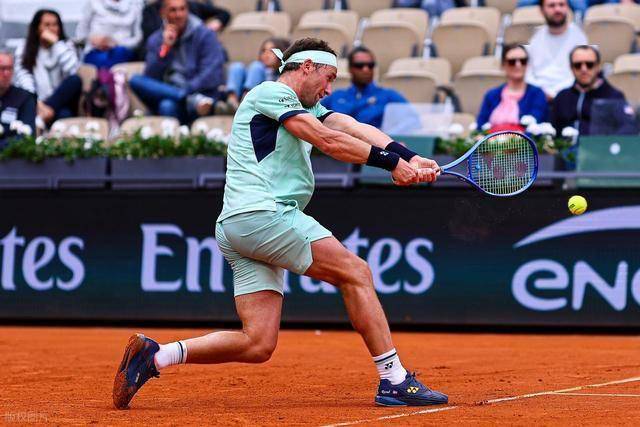 斯洛伐克选手斩获射击亚军