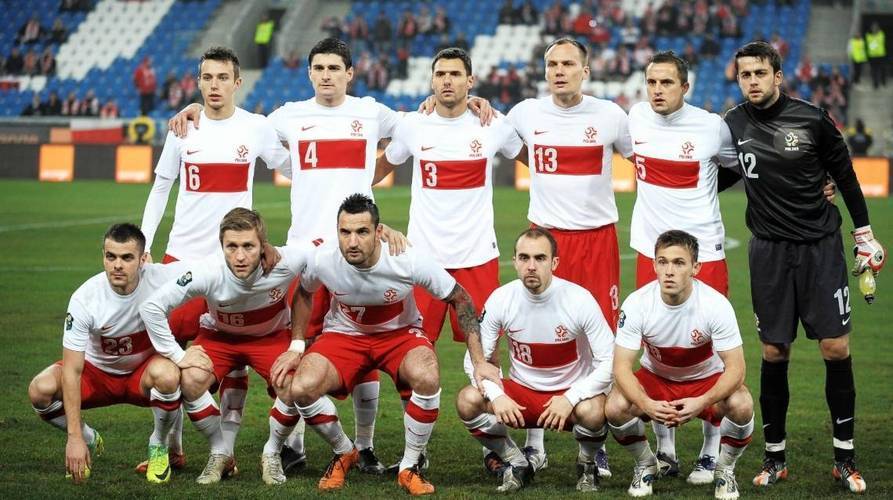 欧预赛胜利：球队球员发挥出色获胜积分递增领跑的简单介绍