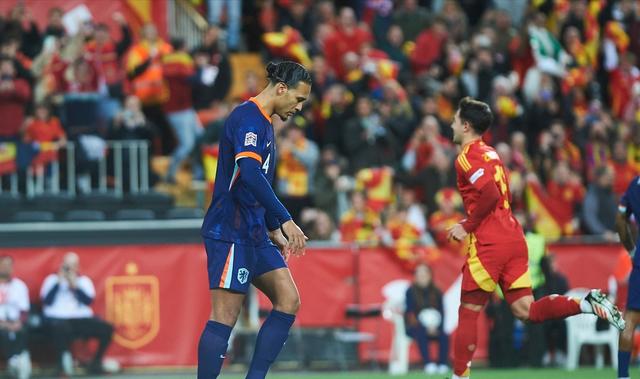 世俱杯时间-利物浦后卫因紧急情况退出比赛