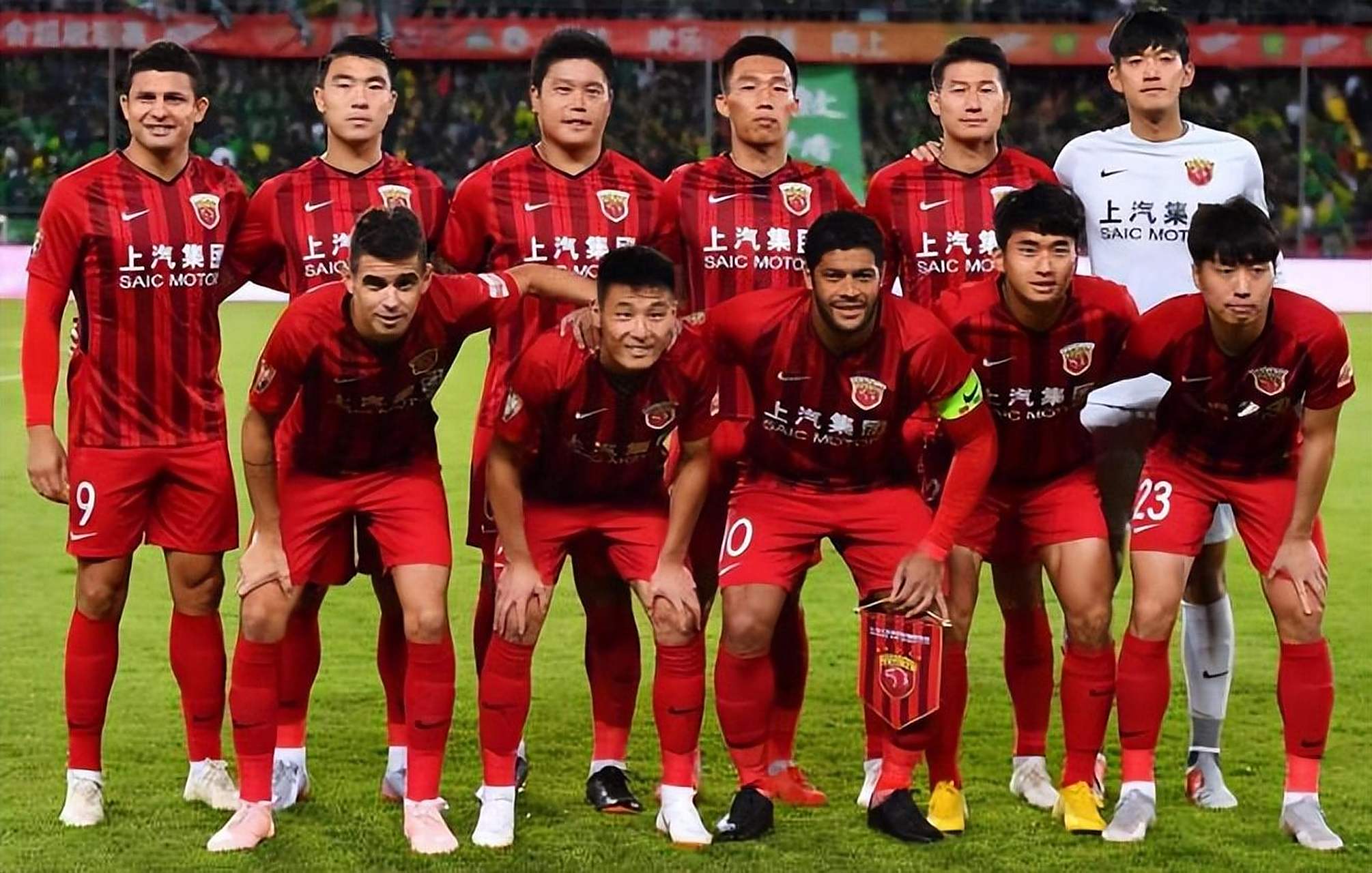 上海上港压哨胜对手，登顶积分