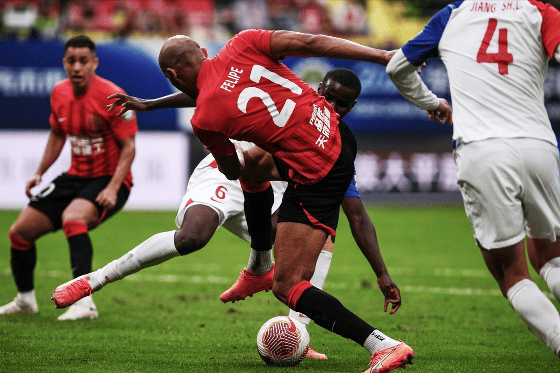 世俱杯直播-精锐对决！球员进入紧张备战阶段