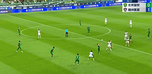 亚眠客场挑战洛里昂，前锋发挥出色破门得分