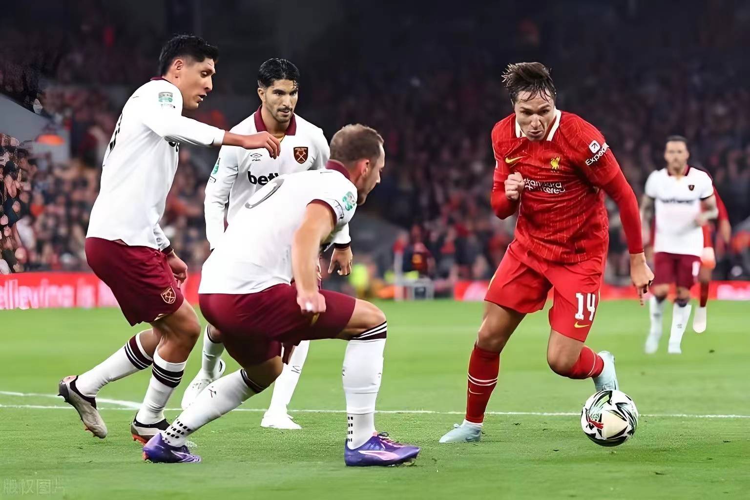 世俱杯决赛-利物浦客场大胜，晋级下一轮比赛的简单介绍