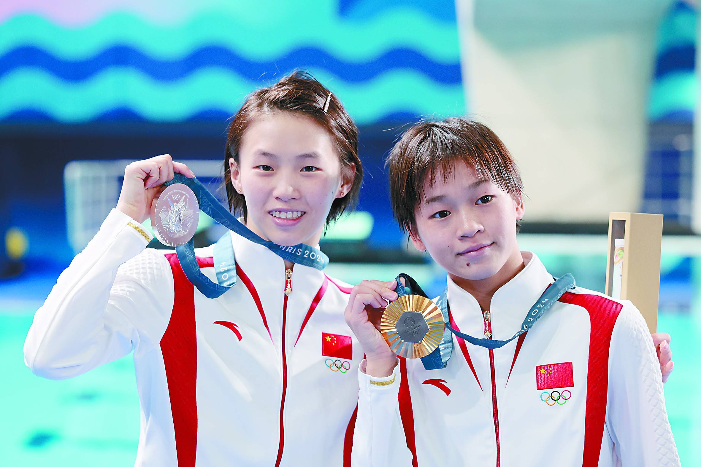 跳水运动员优雅动作夺金称霸