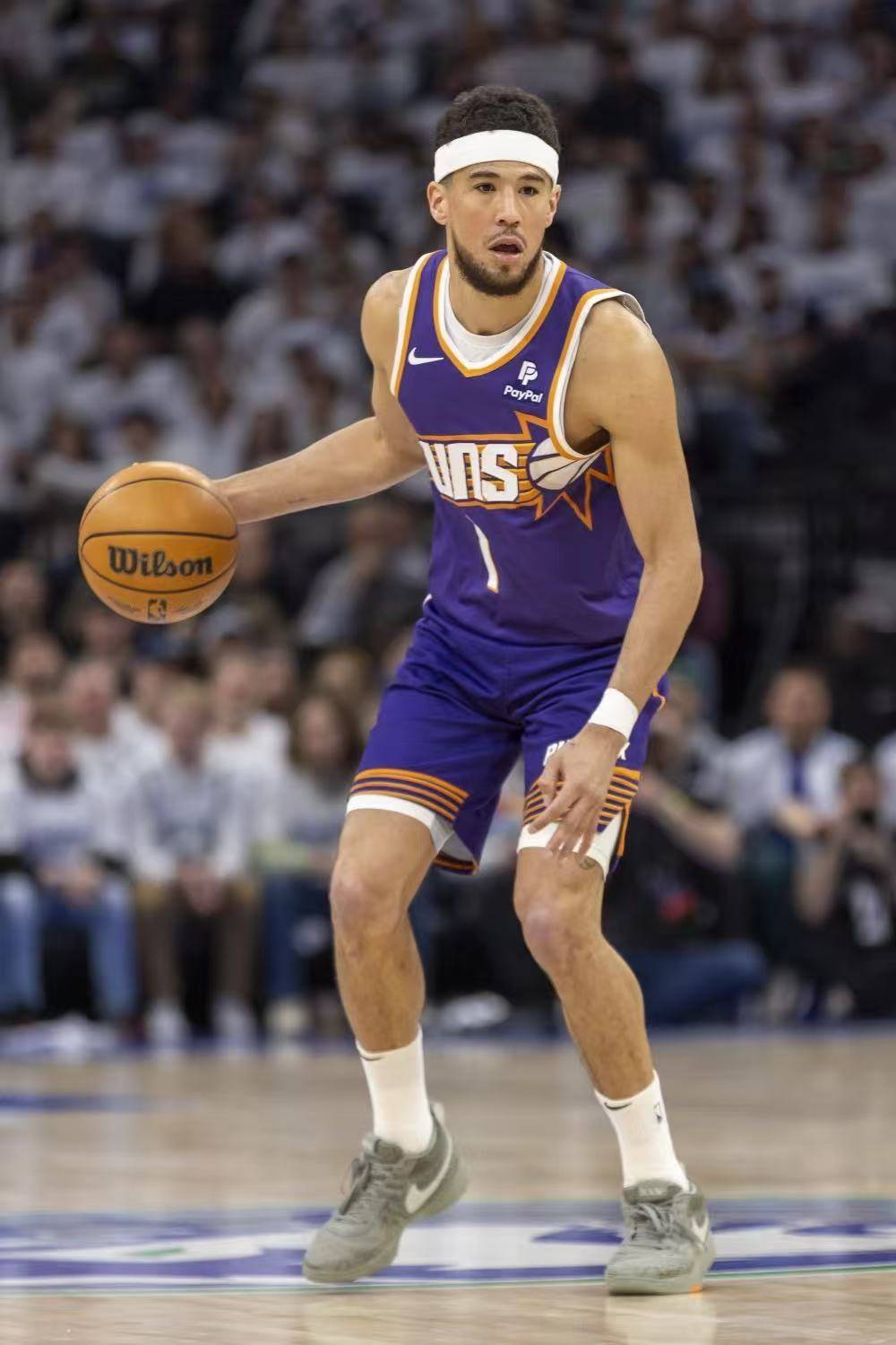 世俱杯改制-太阳击败黄蜂，布克助攻助球队逆转！的简单介绍