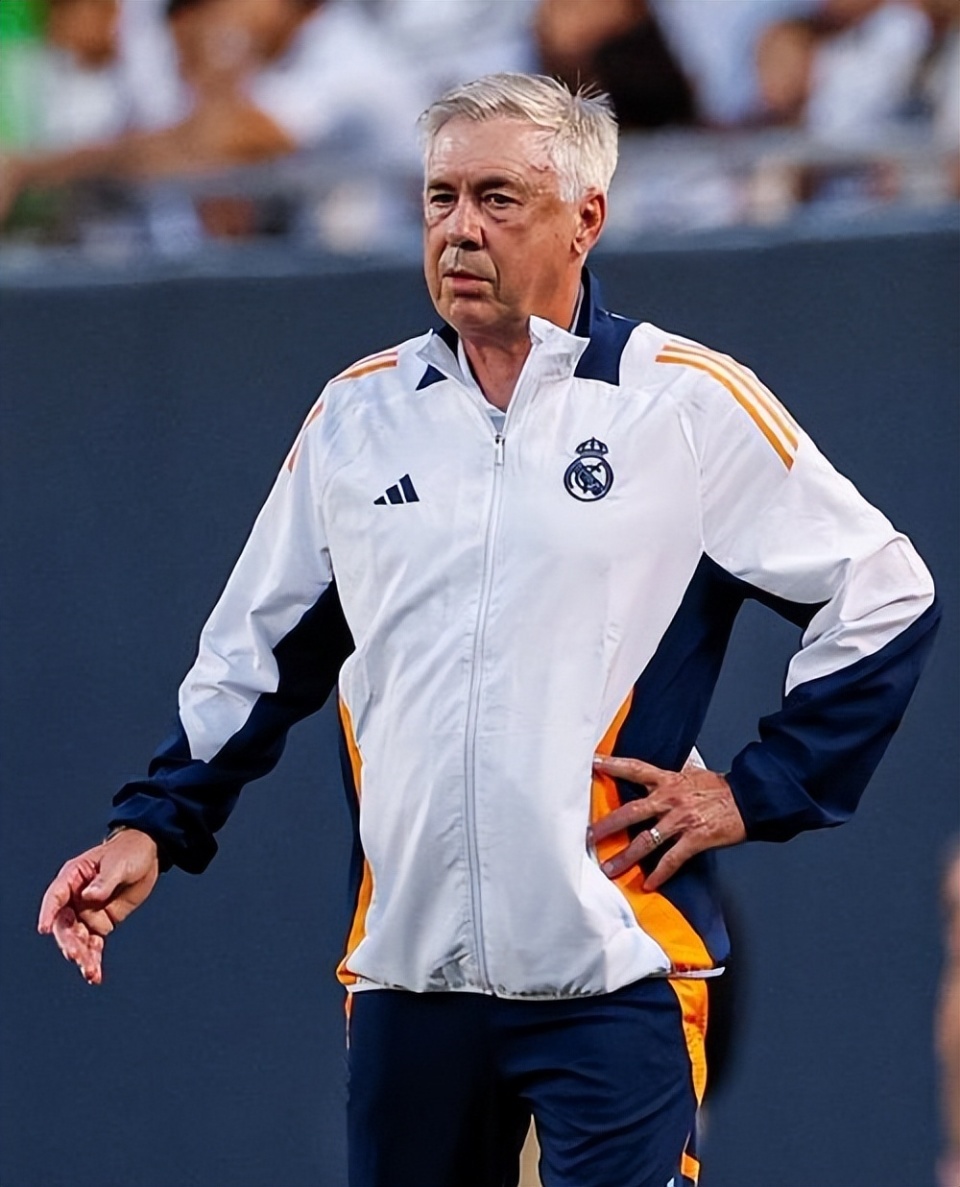 武磊帽子戏法，西班牙人大胜巴拉多利德的简单介绍