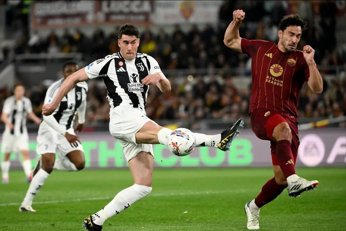 世俱杯分组-包含罗马球员获多特蒙德青睐，或将转会德国豪门的词条