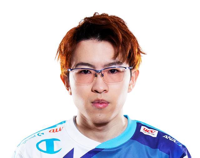 包含100T横扫DFM，Inspired操刀奇招英雄翻盘焦点之战四强赛，引爆全场热议的词条