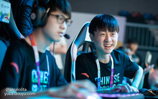 世俱杯分组-全明星团队合作默契，战术打法相互配合的简单介绍