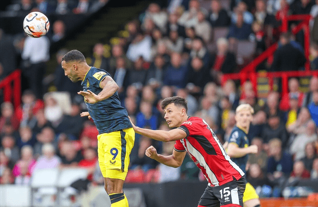 世俱杯时间-朱塞佩·梅奥蒂再度破门，助球队赢得胜利