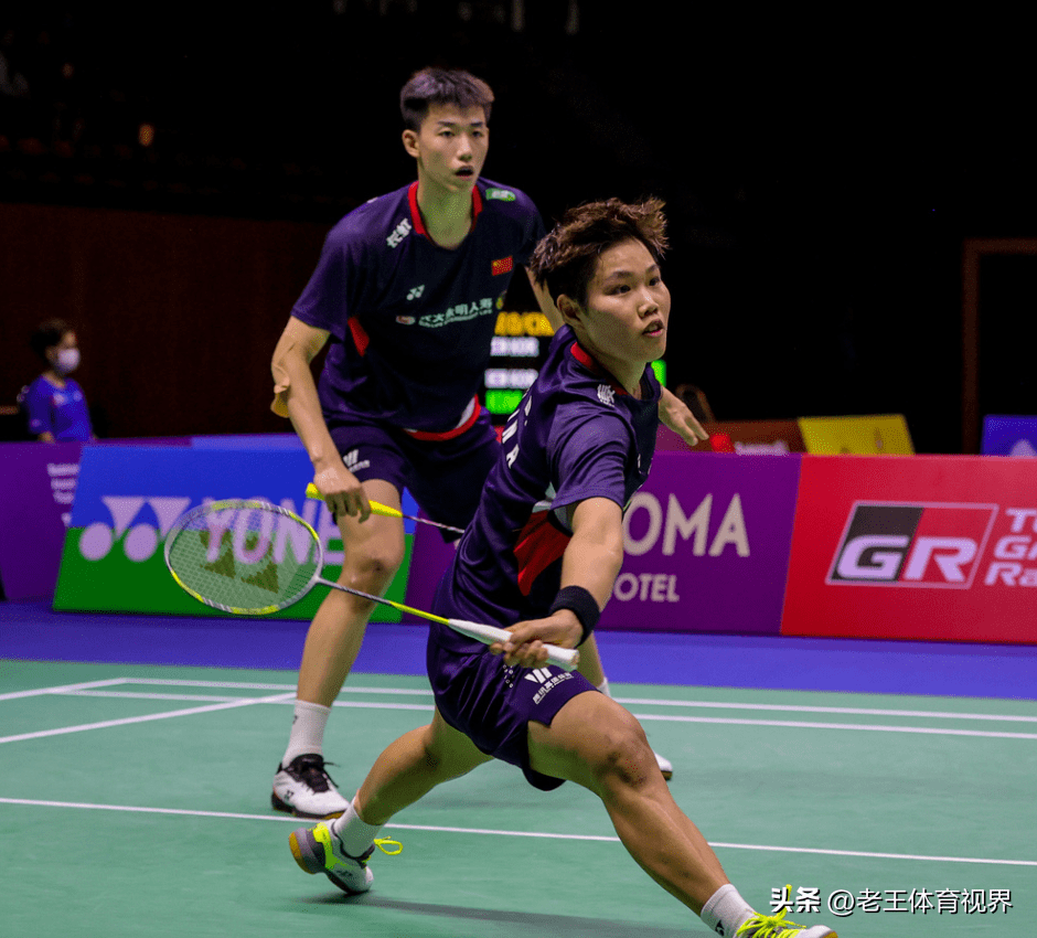 包含印尼队轻取日本队，黄鸭组合状态火热的词条